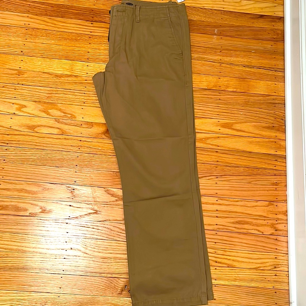 NWT men’s khaki pants